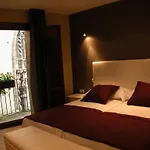 Portal Del Matarrana 3* Valjunquera